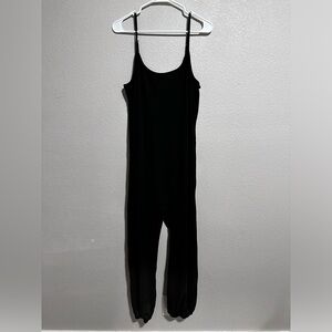 Women’s black sleeveless cropped jumpsuit